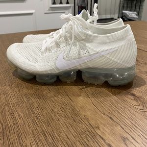 Nike Men's Vapormax Running Shoe Size 8.5
